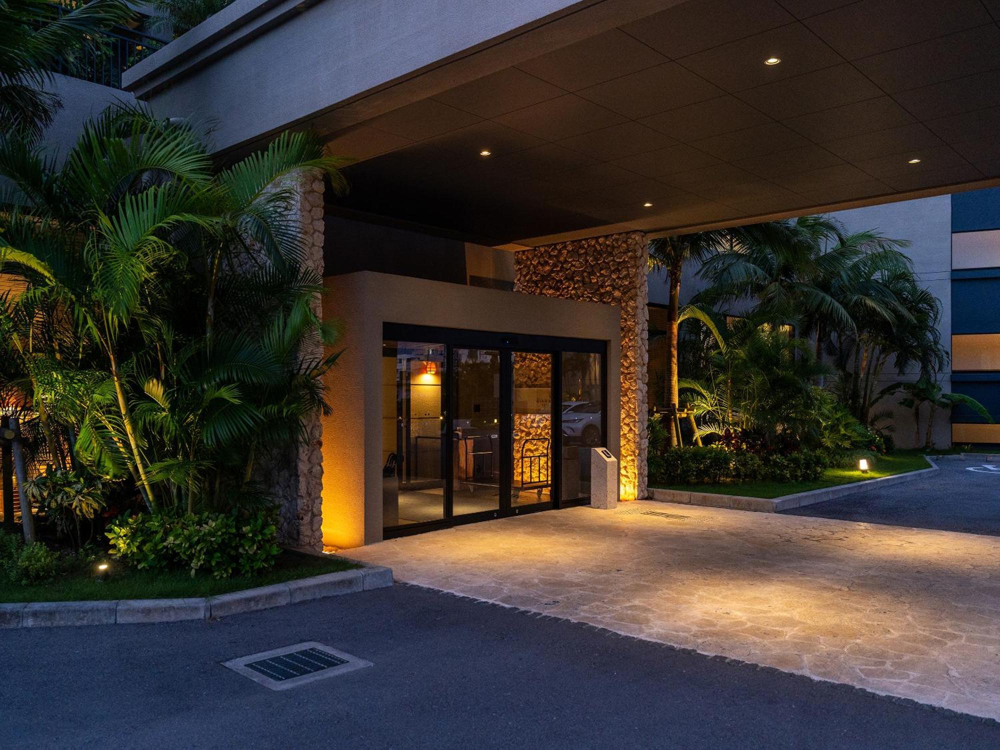 Glamday Style Okinawa Yomitan Hotel & Resort Extérieur photo